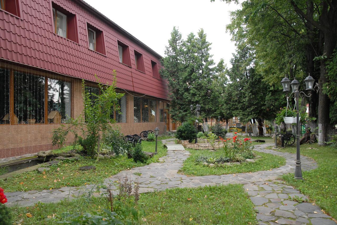 Hotel Туристично Розважальний Комплекс "Стіжок" Berehomet Exterior foto